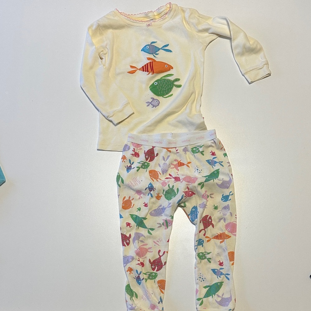 GAP Kids Fish Print Pajama Set - Multicolor